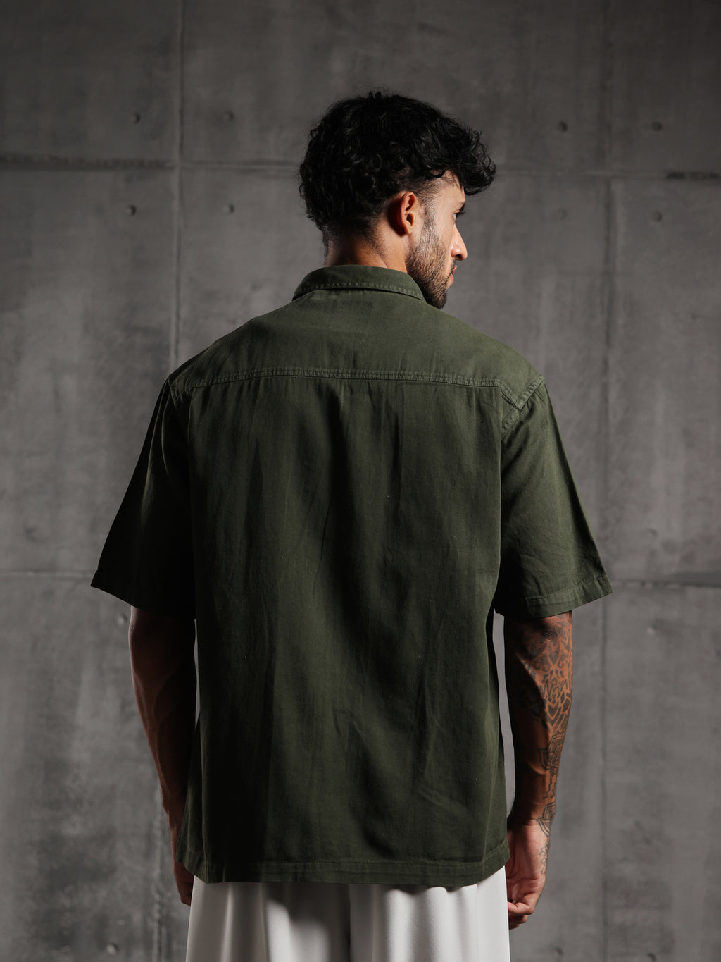 Dual Pocket-Boxy Fit Shirt-Deep Green