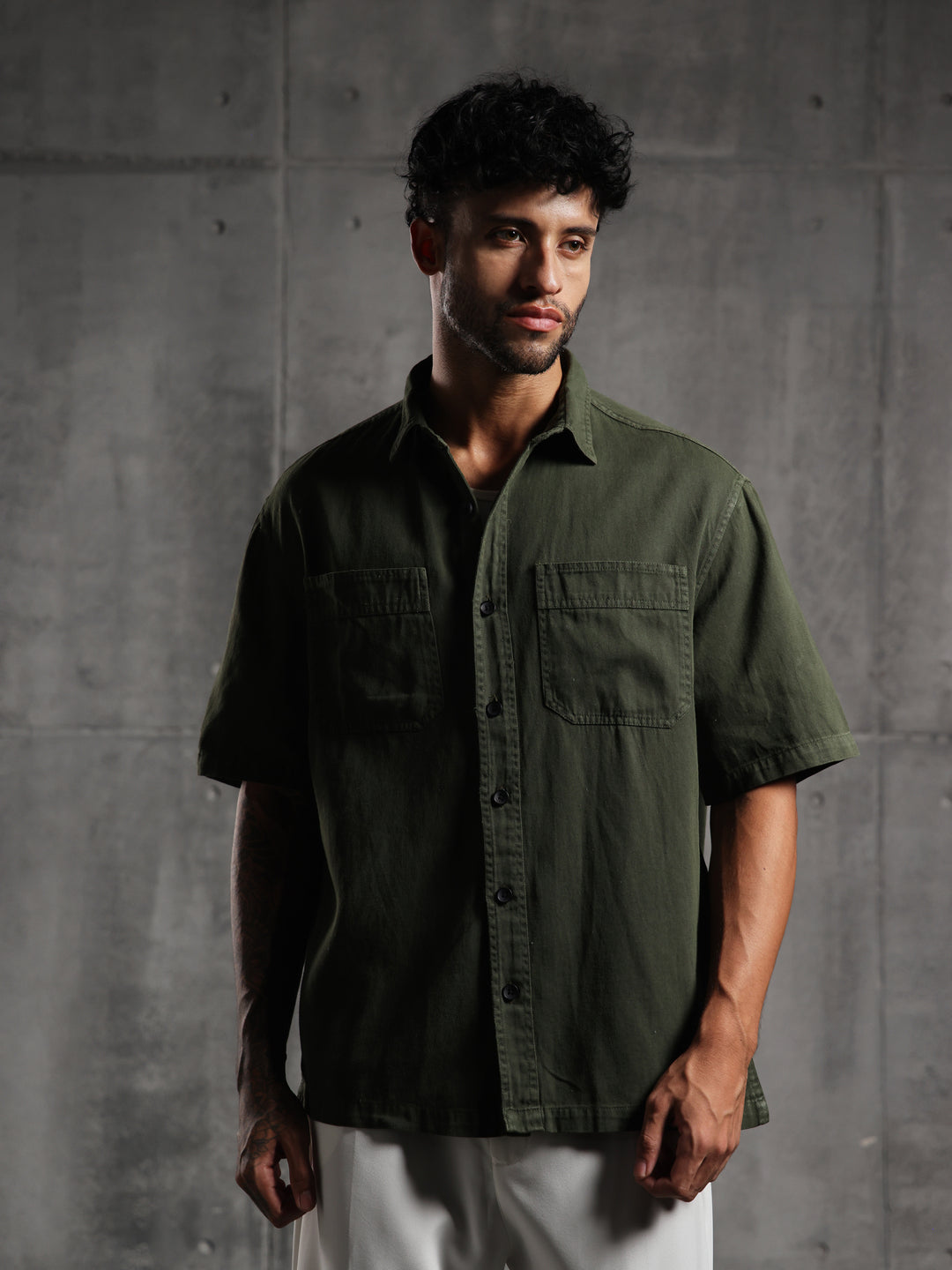 Dual Pocket-Boxy Fit Shirt-Deep Green