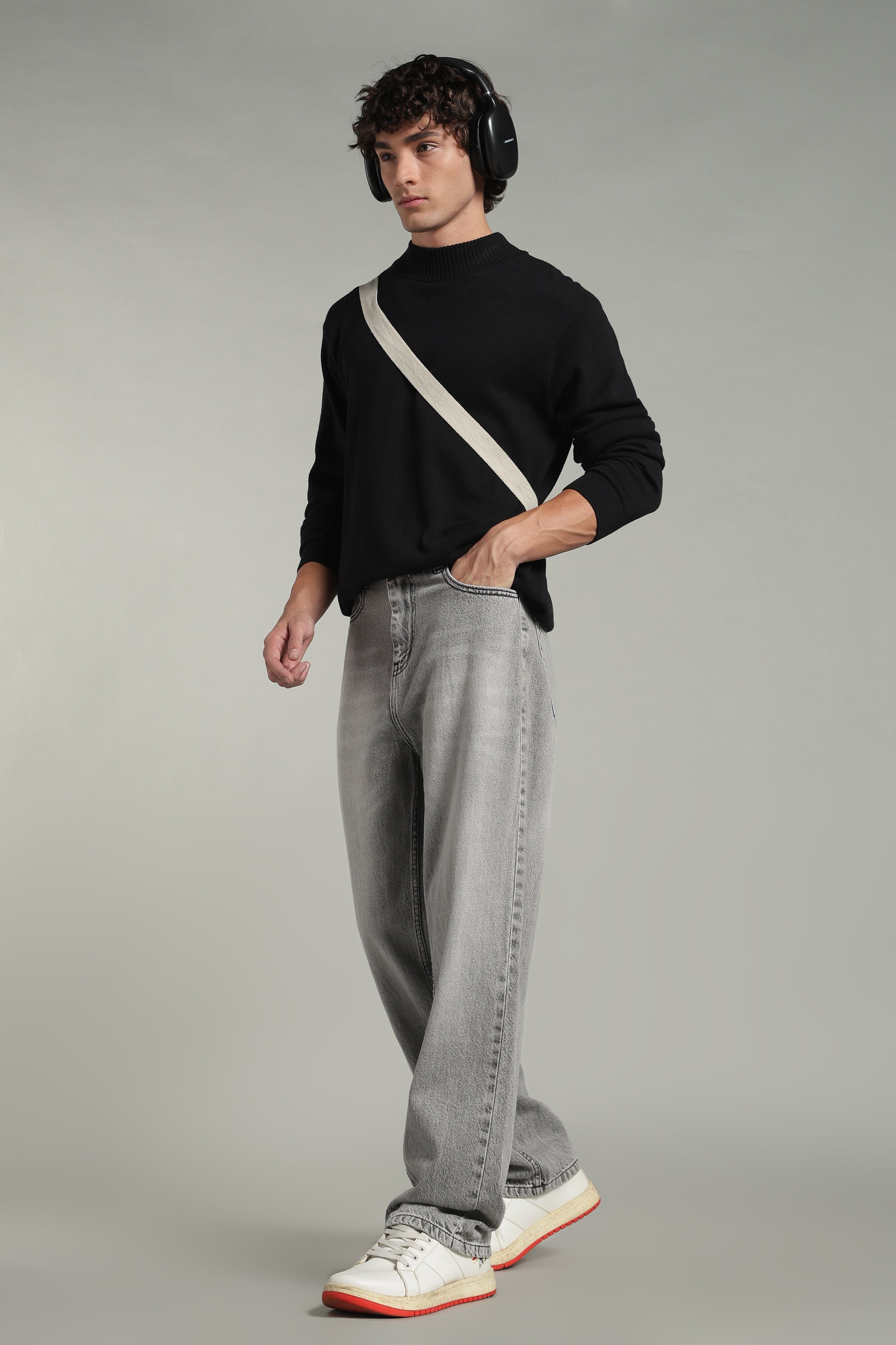 Ash Grey Baggy Fit Jeans with Whisker detailing