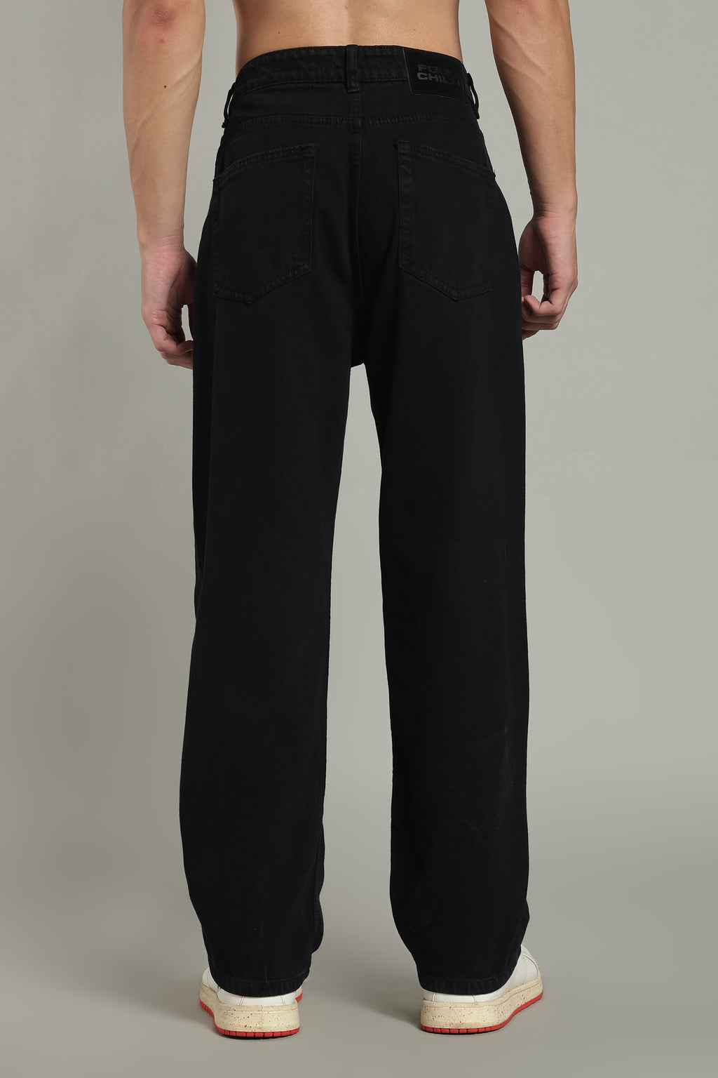 Plain Baggy Ecru Black Jeans