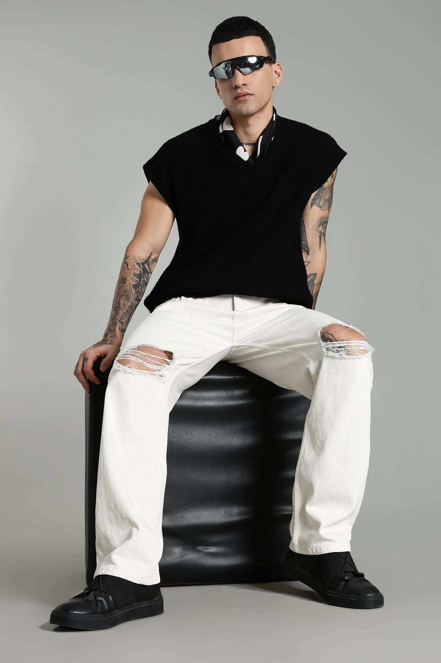 Off White Ripped Jeans | Baggy Fit