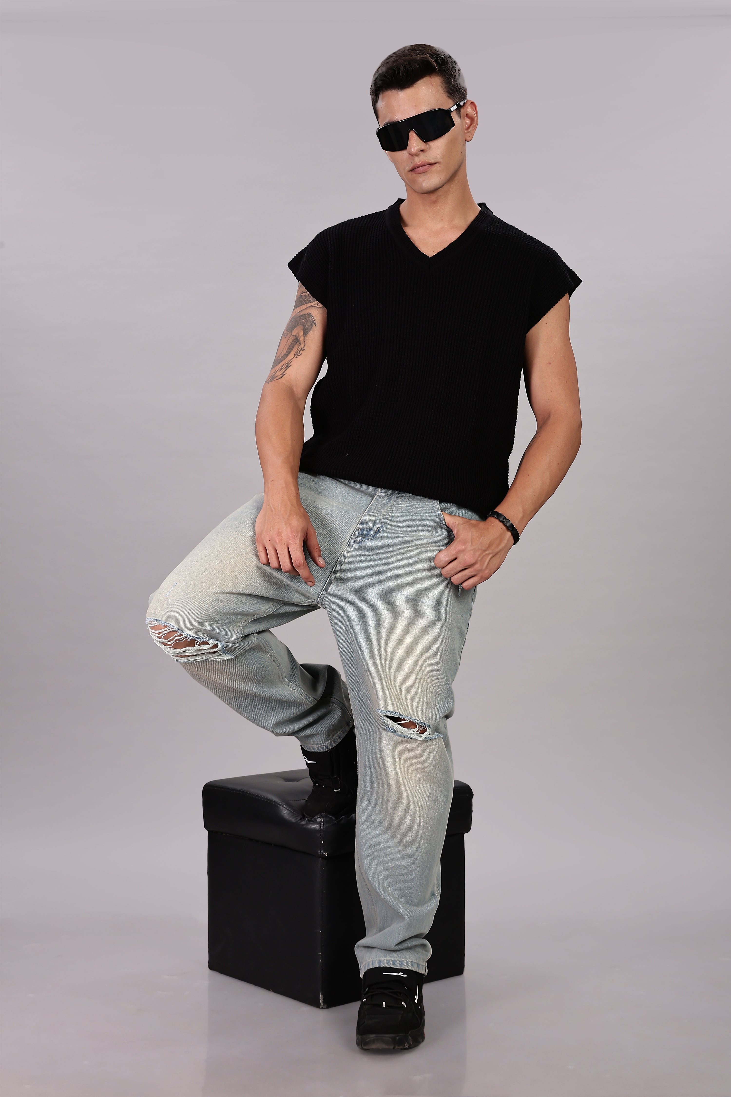 Vintage Blue Ripped Jeans | Baggy Fit