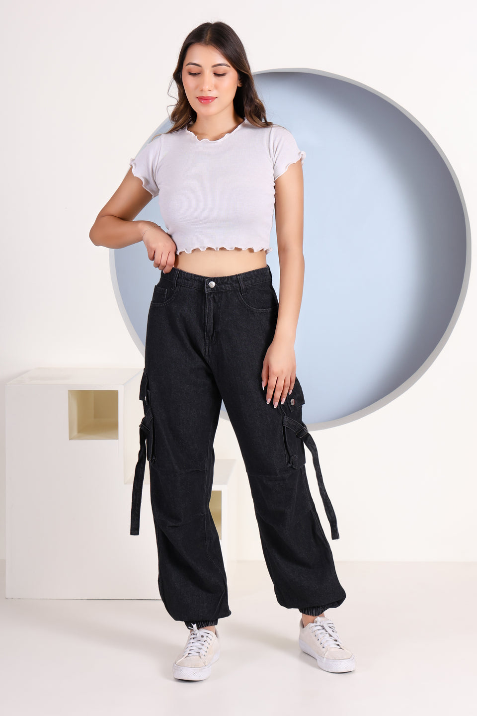 Women’s Black Cargo Joggers – 6 Pocket Street Fit