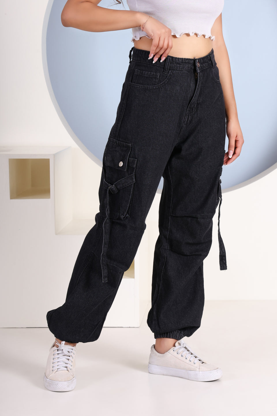 Women’s Black Cargo Joggers – 6 Pocket Street Fit