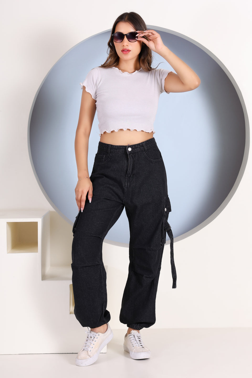 Women’s Black Cargo Joggers – 6 Pocket Street Fit